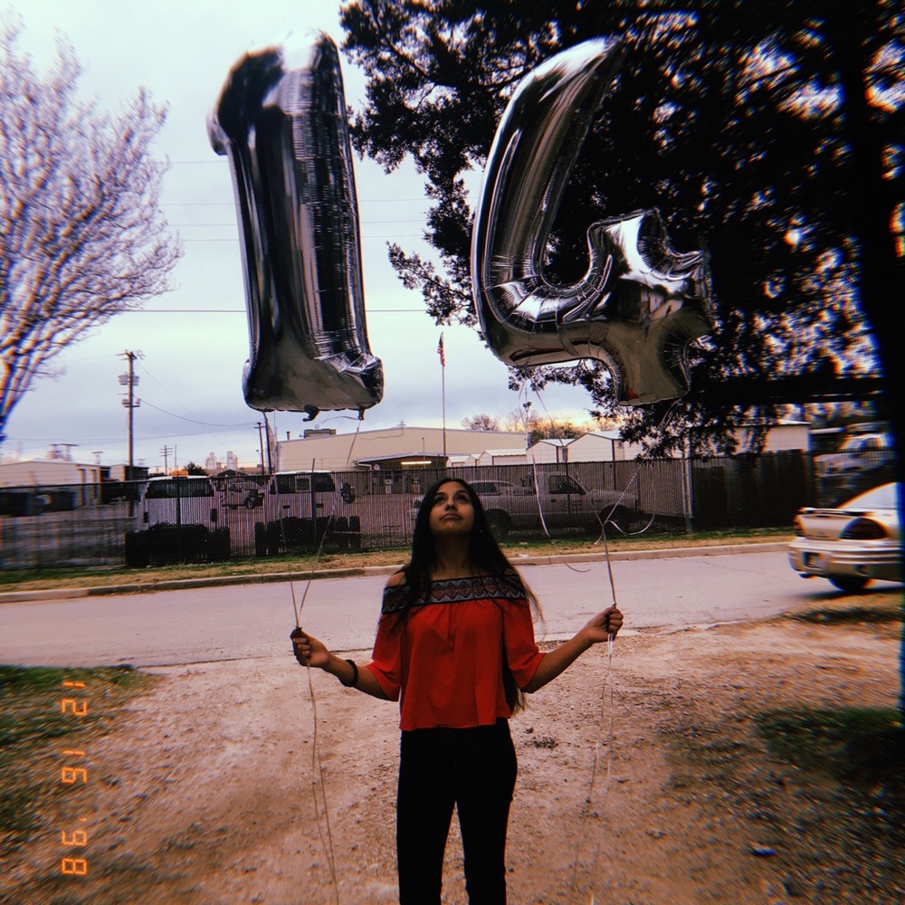 Meet your Posher, Emili